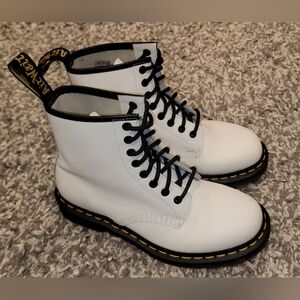 Dr Martens 8-Eye Combat Boots, White. Womens Size 8, Mens Size 7. Like New.